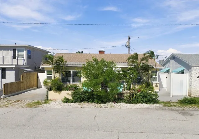 Photo 2 of House for sale at 78 146th Avenue E, Madeira Beach, FL 33708 | MLS# TB8559356 | Listing updated on 2026-10-22