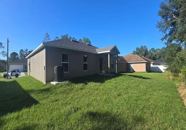 Photo 3 of Single family home for sale at 205 Spoonbill Dr, Kissimmee, FL 34759 | MLS# C7532190 | Listing updated on 2026-10-20