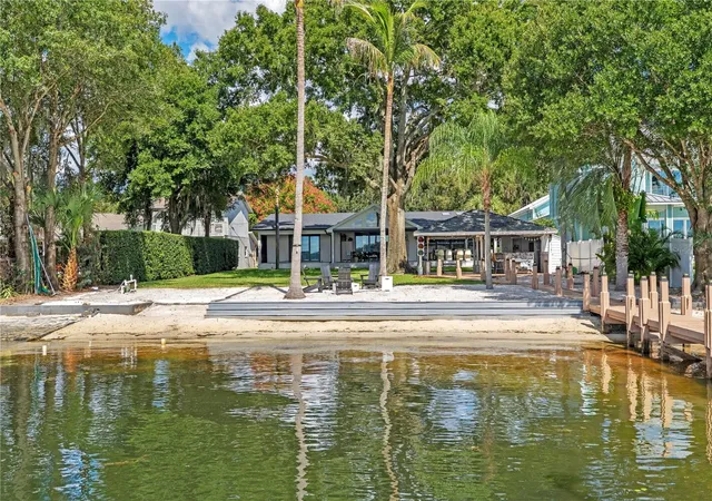 Photo 1 of Sale Pending at 6922 Seminole Dr, Belle Isle, FL 32812 | MLS# O6450912 | Listing updated on 2026-10-28
