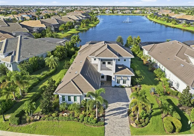 Photo 2 of Single family home for sale at 8281 Pavia Way, Bradenton, FL 34202 | MLS# A4710077 | Listing updated on 2026-10-24