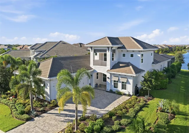 Photo 3 of Single family home for sale at 8281 Pavia Way, Bradenton, FL 34202 | MLS# A4710077 | Listing updated on 2026-10-24