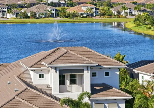 Photo 4 of Single family home for sale at 8281 Pavia Way, Bradenton, FL 34202 | MLS# A4710077 | Listing updated on 2026-10-24