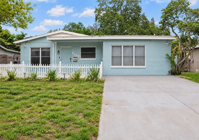 Photo 1 of Single family home for sale at 6480 34th Terrace N, Saint Petersburg, FL 33710 | MLS# TB8559370 | Listing updated on 2026-10-20