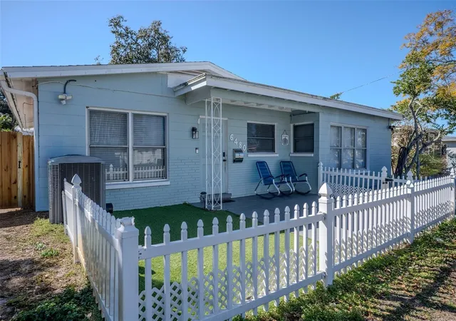 Photo 2 of Single family home for sale at 6480 34th Terrace N, Saint Petersburg, FL 33710 | MLS# TB8559370 | Listing updated on 2026-10-20