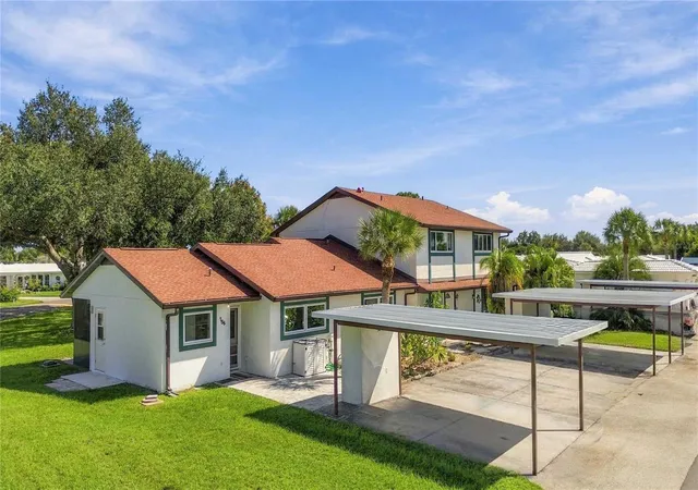 Photo 2 of Condo for sale at 168 Circlewood Dr #102, Venice, FL 34293 | MLS# C7532192 | Listing updated on 2026-10-22