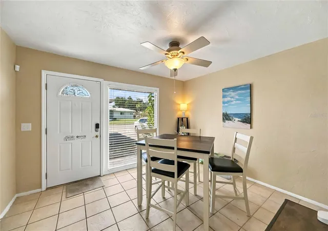 Photo 4 of Condo for sale at 168 Circlewood Dr #102, Venice, FL 34293 | MLS# C7532192 | Listing updated on 2026-10-22