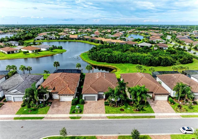 Photo 2 of Single family home for sale at 17815 Littleton Pl, Bradenton, FL 34202 | MLS# A4710087 | Listing updated on 2026-10-21