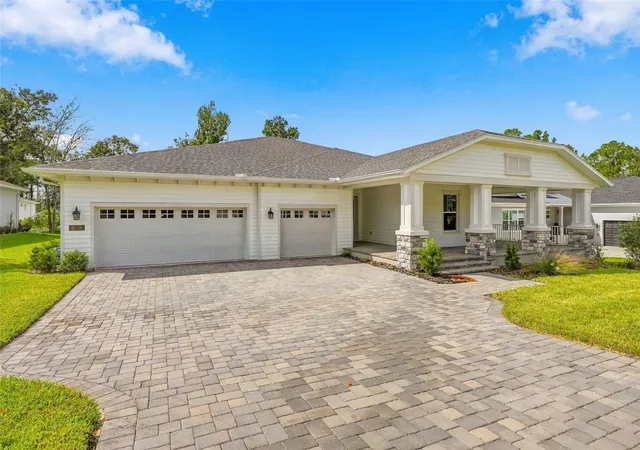 Photo 3 of Single family home for sale at 4538 Majestic Hills Loop, Brooksville, FL 34601 | MLS# OM734262 | Listing updated on 2026-10-22