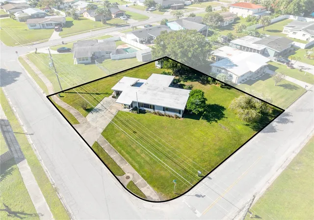 Single family home for sale at 2402 Janet St, KISSIMMEE, FL 34741 | MLS# S5159805