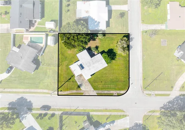 Photo 1 of Single family home for sale at 2402 Janet St, Kissimmee, FL 34741 | MLS# S5159805 | Listing updated on 2026-10-24