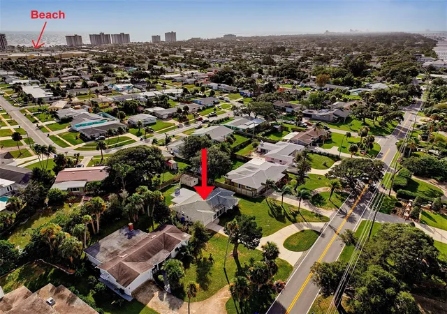 Photo 4 of Single family home for sale at 1375 John Anderson Dr, Ormond Beach, FL 32176 | MLS# V4951886 | Listing updated on 2026-10-21