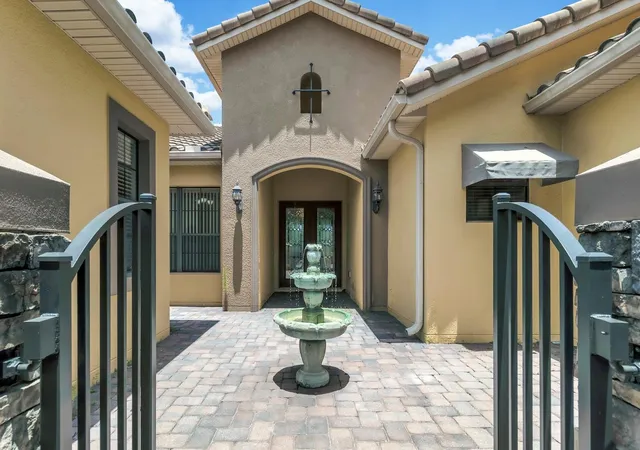 Photo 2 of Single family home for sale at 964 San Raphael St, Kissimmee, FL 34759 | MLS# TB8559404 | Listing updated on 2026-10-27