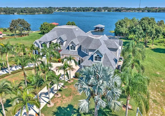 Photo 2 of Mansion for sale at 492 Sunset Pointe Dr, Lake Placid, FL 33852 | MLS# P4940213 | Listing updated on 2026-10-20