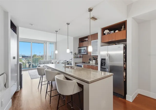 Photo 2 of Condo for sale at 912 Channelside Dr #2307, Tampa, FL 33602 | MLS# TB8559411 | Listing updated on 2026-10-23