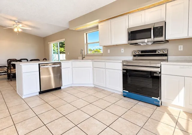 Photo 3 of Single family home for sale at 1451 Kingston Way, Kissimmee, FL 34744 | MLS# O6450951 | Listing updated on 2026-10-23