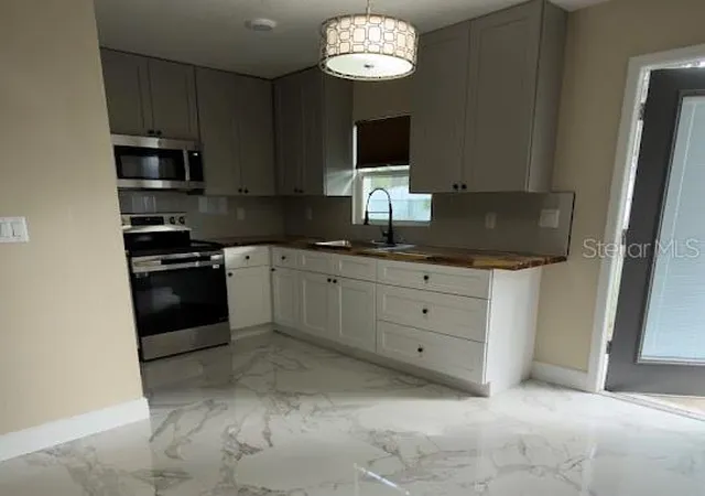 Photo 4 of Single family home for sale at 237 Dalton Dr, Kissimmee, FL 34758 | MLS# S5159808 | Listing updated on 2026-10-21