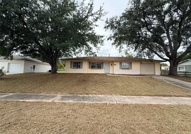 Photo 1 of Single family home for sale at 14922 Sw 38th Circle, Ocala, FL 34473 | MLS# OM734267 | Listing updated on 2026-10-20