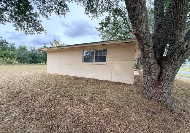 Photo 4 of Single family home for sale at 14922 SW 38th Circle, Ocala, FL 34473 | MLS# OM734267 | Listing updated on 2026-10-20