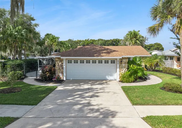 Single family home for sale at 698 Sausalito Blvd, CASSELBERRY, FL 32707 | MLS# O6450962