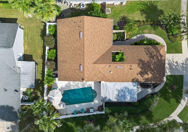 Photo 4 of Single family home for sale at 698 Sausalito Blvd, Casselberry, FL 32707 | MLS# O6450962 | Listing updated on 2026-10-23