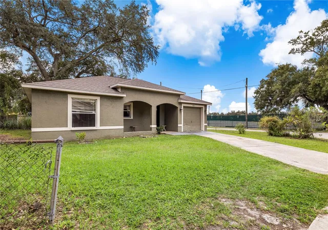Photo 3 of Single family home for sale at 4201 E Wilma St, Tampa, FL 33617 | MLS# TB8559426 | Listing updated on 2026-10-20