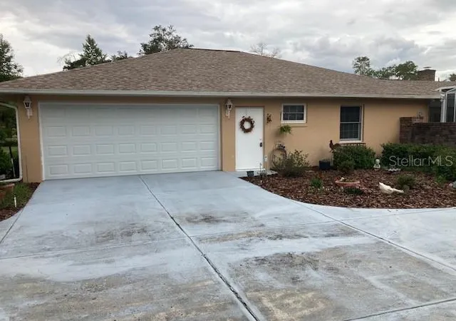 Photo 4 of Single family home for sale at 17455 SW 26th Terrace Rd, Ocala, FL 34473 | MLS# OM734269 | Listing updated on 2026-10-21