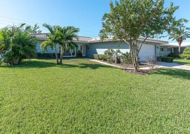 Photo 3 of Single family home for sale at 14968 Imperial Point Dr N, Largo, FL 33774 | MLS# TB8559439 | Listing updated on 2026-10-23