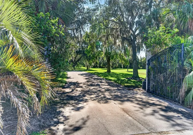 Photo 93 of Mansion for sale at 6869 W Highway 100, BUNNELL, FL 32110 | MLS# FC322218 | Listing updated on 2026-10-28