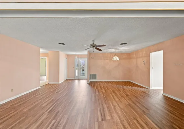 Photo 4 of Condo for sale at 1510 Leland Dr, Sun City Center, FL 33573 | MLS# TB8559445 | Listing updated on 2026-10-29