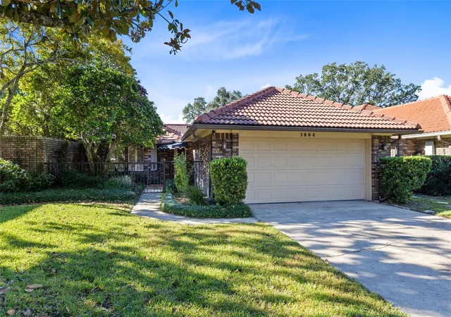 Photo 2 of Single family home for sale at 1884 Jessica Ct, Winter Park, FL 32789 | MLS# O6450978 | Listing updated on 2026-10-23