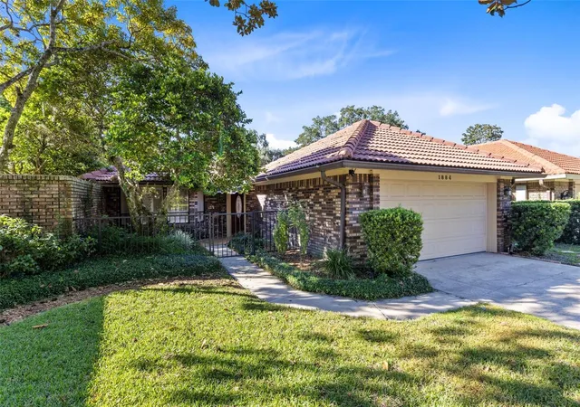 Photo 3 of Single family home for sale at 1884 Jessica Ct, Winter Park, FL 32789 | MLS# O6450978 | Listing updated on 2026-10-23