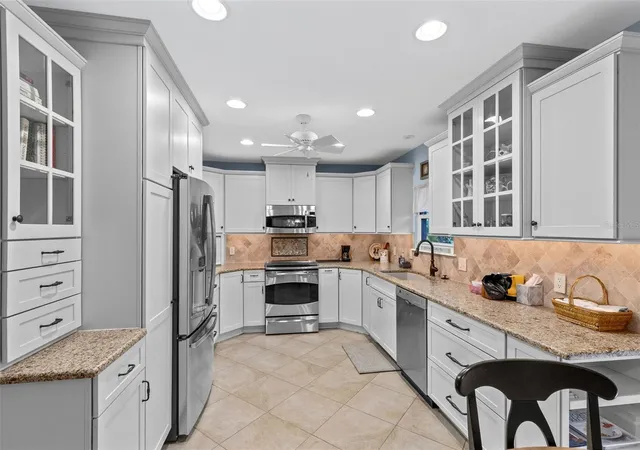 Photo 4 of Single family home for sale at 1884 Jessica Ct, Winter Park, FL 32789 | MLS# O6450978 | Listing updated on 2026-10-23