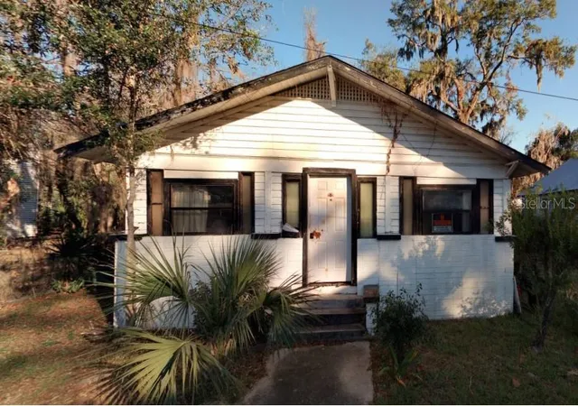 Single family home for sale at 737 NW 4th Street, GAINESVILLE, FL 32601 | MLS# OM734279