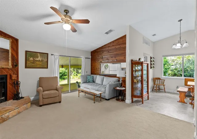 Photo 3 of Single family home for sale at 283 W Celery Cir, Oviedo, FL 32765 | MLS# O6450990 | Listing updated on 2026-10-29