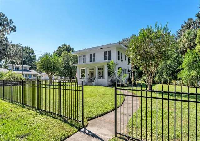 Photo 4 of Single family home for sale at 1095 S Broadway Ave, Bartow, FL 33830 | MLS# L4965884 | Listing updated on 2026-10-28