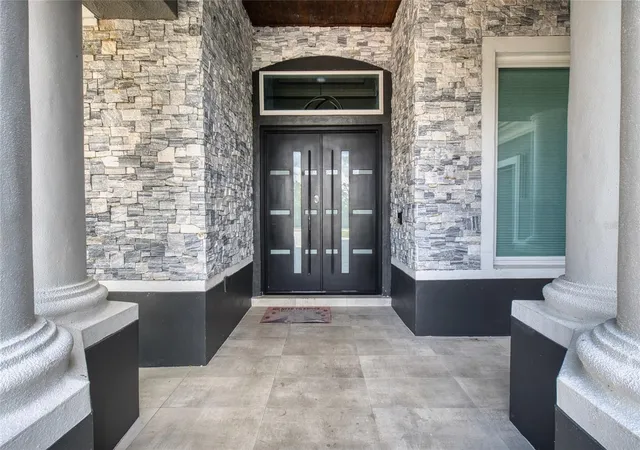 Photo 2 of Mansion for sale at 4205 Clarice Ct, Windermere, FL 34786 | MLS# O6450995 | Listing updated on 2026-10-20