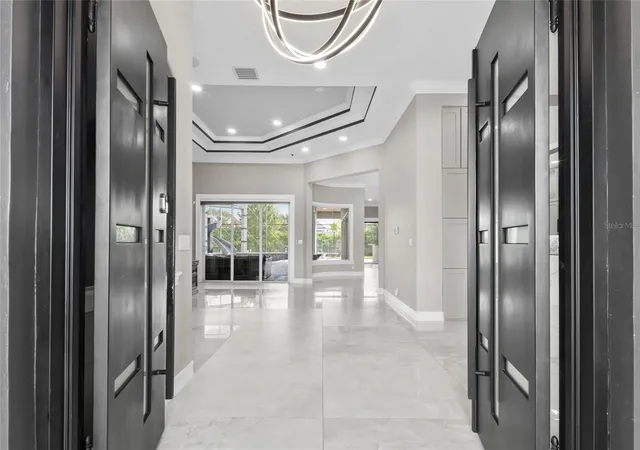 Photo 3 of Mansion for sale at 4205 Clarice Ct, Windermere, FL 34786 | MLS# O6450995 | Listing updated on 2026-10-20