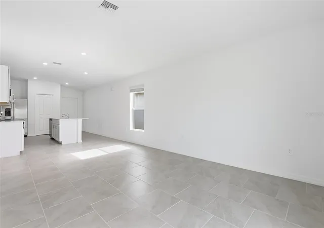 Photo 4 of Single family home for sale at 8306 Saint Kitts Cir, Englewood, FL 34224 | MLS# A4710120 | Listing updated on 2026-10-29
