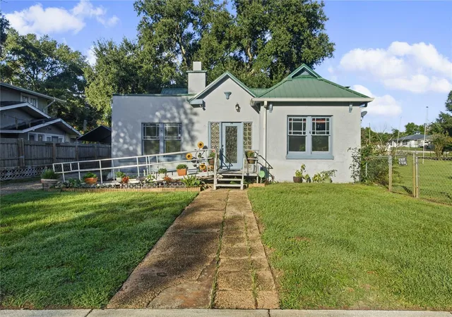 Single family home for sale at 530 S 7th Street, LAKE WALES, FL 33853 | MLS# P4940217