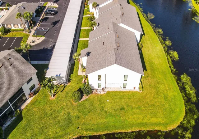 Photo 4 of Condo for sale at 1100 Capri Isles Blvd #318, Venice, FL 34292 | MLS# A4710123 | Listing updated on 2026-10-22