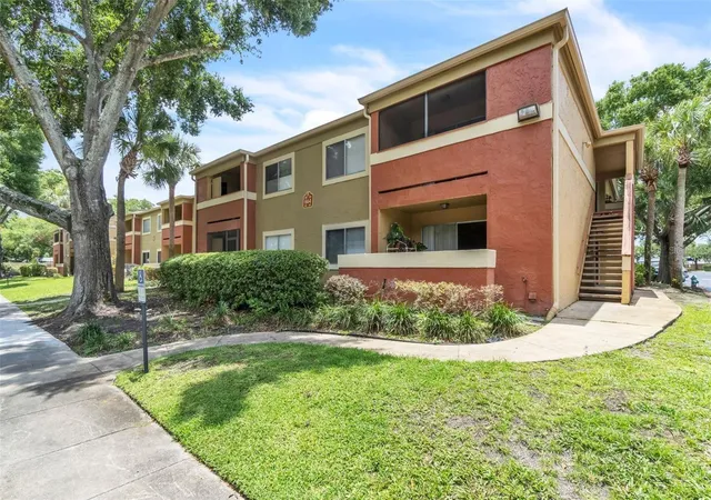 Condo for sale at 664 Kenwick Cir #104, CASSELBERRY, FL 32707 | MLS# O6451008