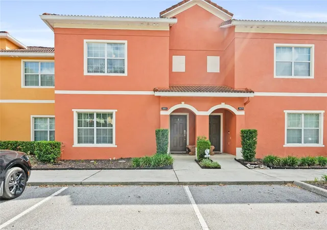 Photo 3 of Townhouse for sale at 3081 Beach Palm Ave, Kissimmee, FL 34747 | MLS# O6451011 | Listing updated on 2026-10-20