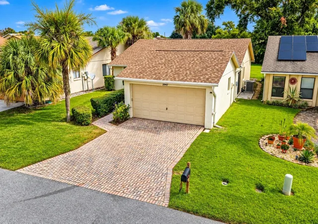 Photo 2 of Single family home for sale at 3947 Cypress Landing W, Winter Haven, FL 33884 | MLS# TB8559476 | Listing updated on 2026-10-22