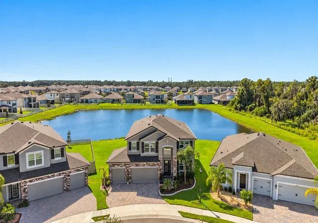 Photo 2 of Single family home for sale at 4904 Eagle Rock Dr, Wimauma, FL 33598 | MLS# TB8559487 | Listing updated on 2026-10-23
