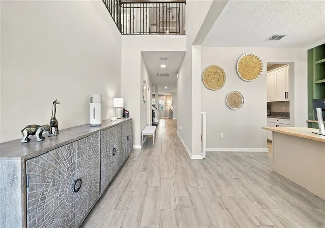 Photo 4 of Single family home for sale at 4904 Eagle Rock Dr, Wimauma, FL 33598 | MLS# TB8559487 | Listing updated on 2026-10-23