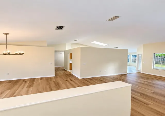 Photo 3 of Single family home for sale at 4027 NW 60th Avenue, Gainesville, FL 32653 | MLS# OM734289 | Listing updated on 2026-10-22
