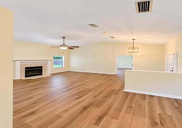 Photo 4 of Single family home for sale at 4027 NW 60th Avenue, Gainesville, FL 32653 | MLS# OM734289 | Listing updated on 2026-10-22