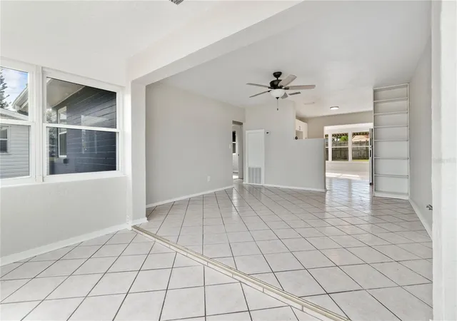 Photo 3 of Single family home for sale at 16 Hibiscus Dr, Ormond Beach, FL 32176 | MLS# O6451022 | Listing updated on 2026-10-23