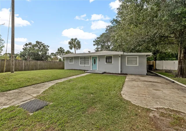 Photo 2 of Single family home for sale at 14902 Pinecrest Rd, Tampa, FL 33613 | MLS# TB8559499 | Listing updated on 2026-10-23
