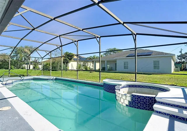 Photo 2 of Single family home for sale at 940 Stockport Dr, Kissimmee, FL 34758 | MLS# O6451035 | Listing updated on 2026-10-27